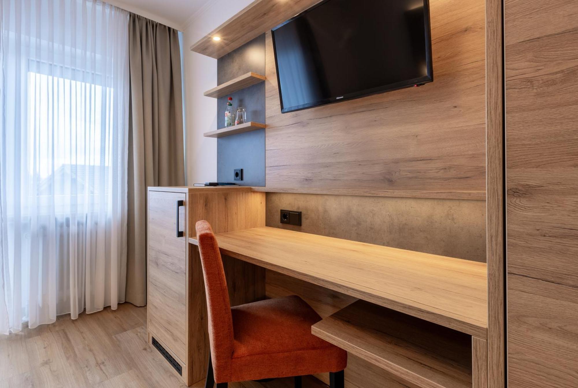 Hotel Bergruh Фюссен Экстерьер фото